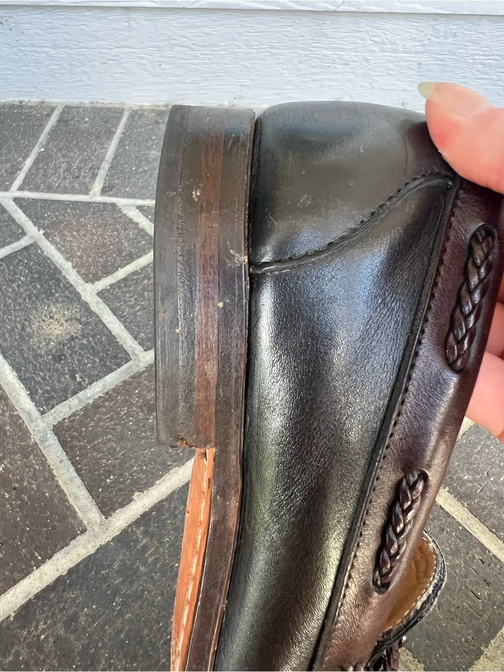EUC Men’s 8.5 Allen Edmonds Woodstock Black and Brown Leather Kiltie Loafers